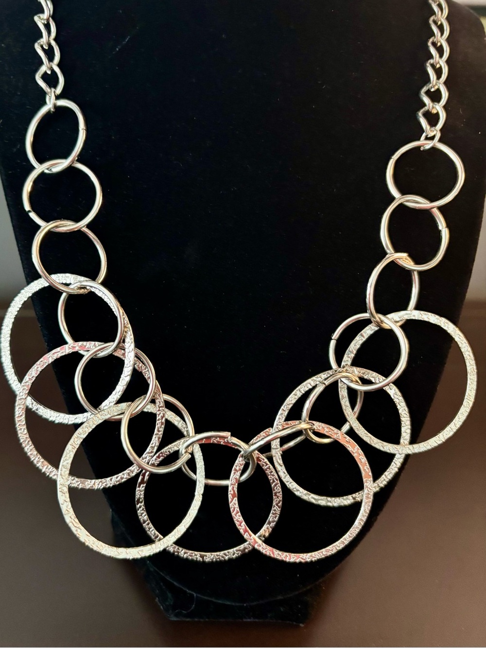 Silver Multi-Ring Link Statement Necklace Set